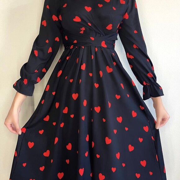 Black midi dress with red heart print - Picture 4 of 5
